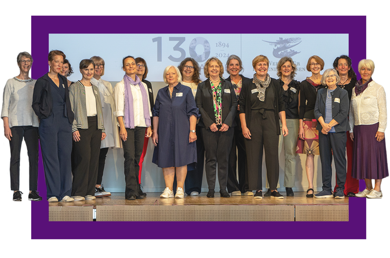 Gruppenbild der Einrichtungsleiterinnen zur Jubiläumsfeier 2024